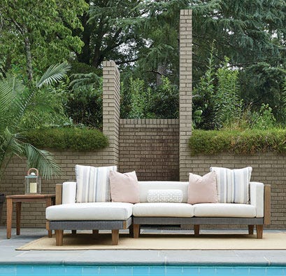Lloyd Flanders outdoor furniture